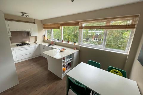 61 Park Meadow, Hatfield, AL9 5HB