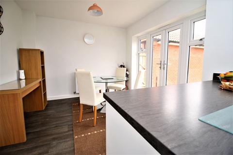 1 Egret Drive, Yatton, Bristol, BS49 4FN
