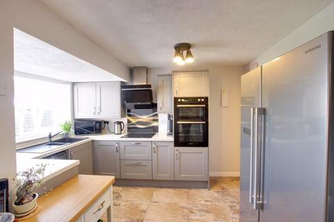 13 Ancaster Close, Trowbridge, BA14 9DA