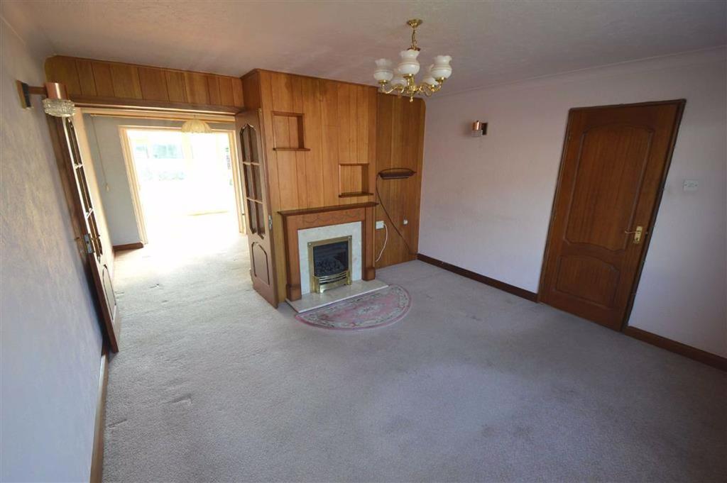 124, Mount Pleasant, Shrewsbury, SY1 3 bed semidetached house £185,000