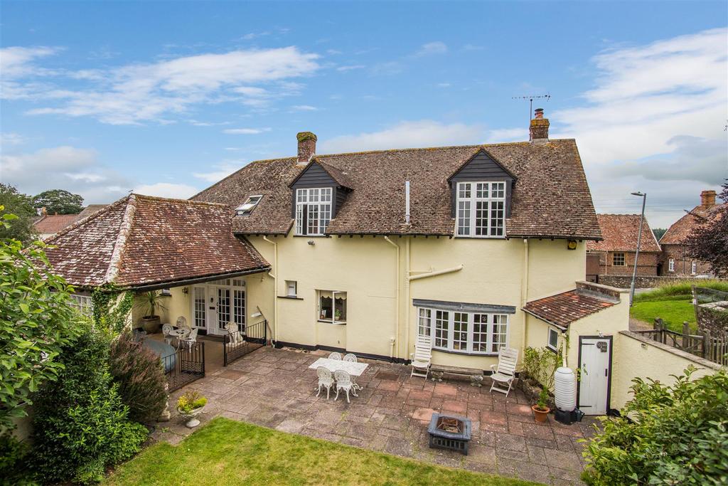Church Street, Morchard 3 bed detached house £450,000