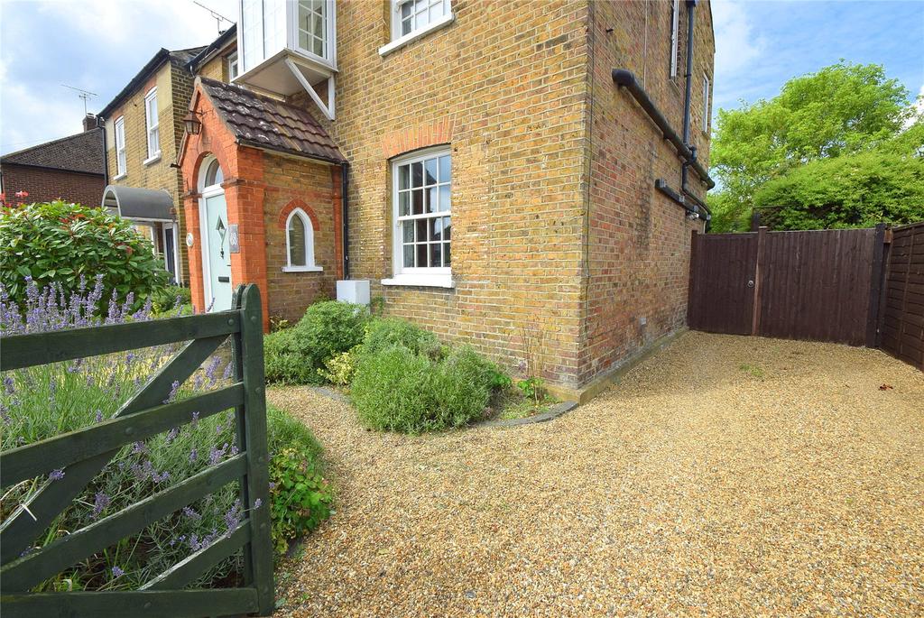 St Lukes Road, Old Windsor... 4 bed semidetached house £600,000