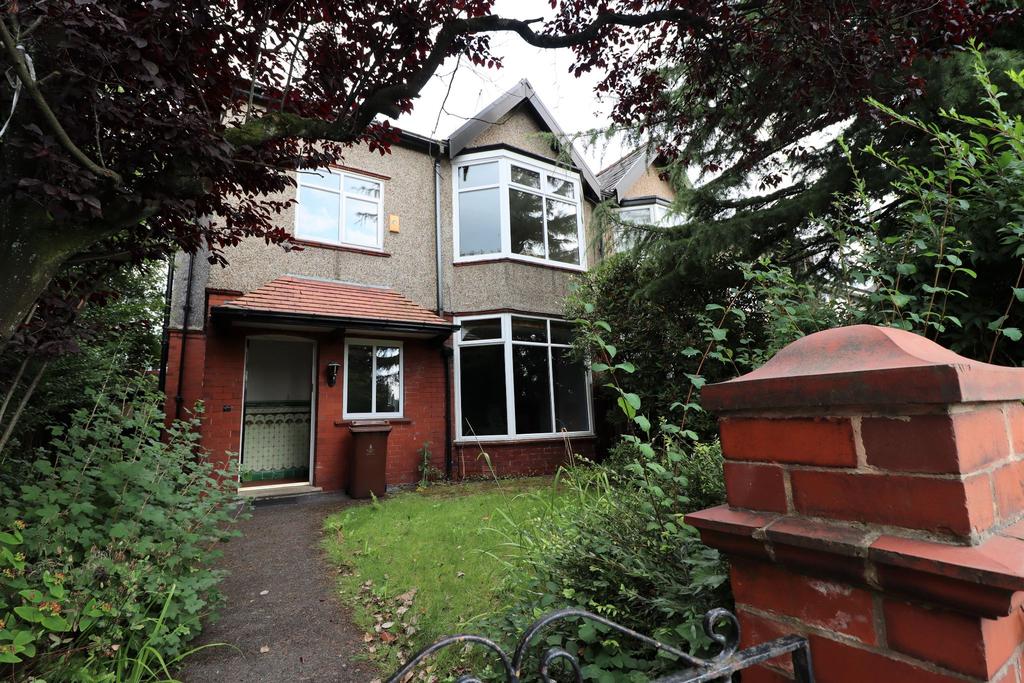 Preston Old Road, Blackburn, BB2 4 bed semidetached house £225,000