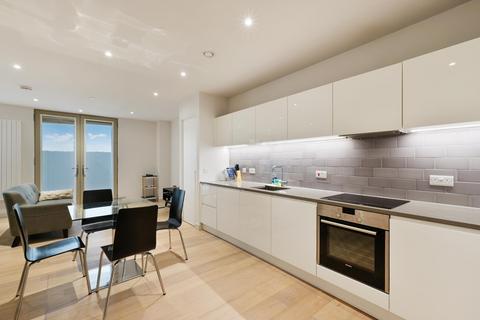 Studio to rent, Liner House, Royal Wharf, London, E16