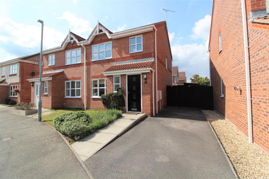 Fairmount Road, Wrexham 3 bed semidetached house £195,000