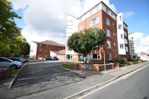 2 bedroom apartment for sale, Northampton Avenue, Slough, Berkshire, SL1