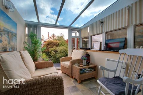 26 Blackwater Way, Braintree, CM7 9BX