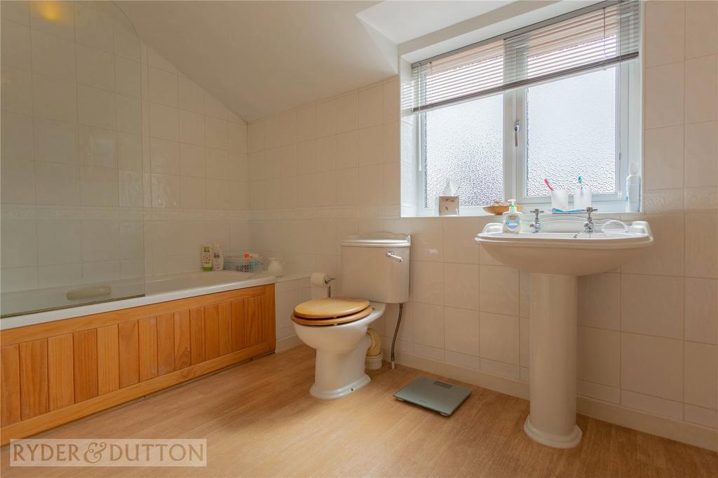Family Bathroom: