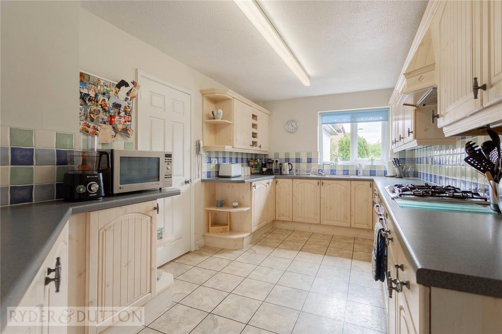 Kitchen: