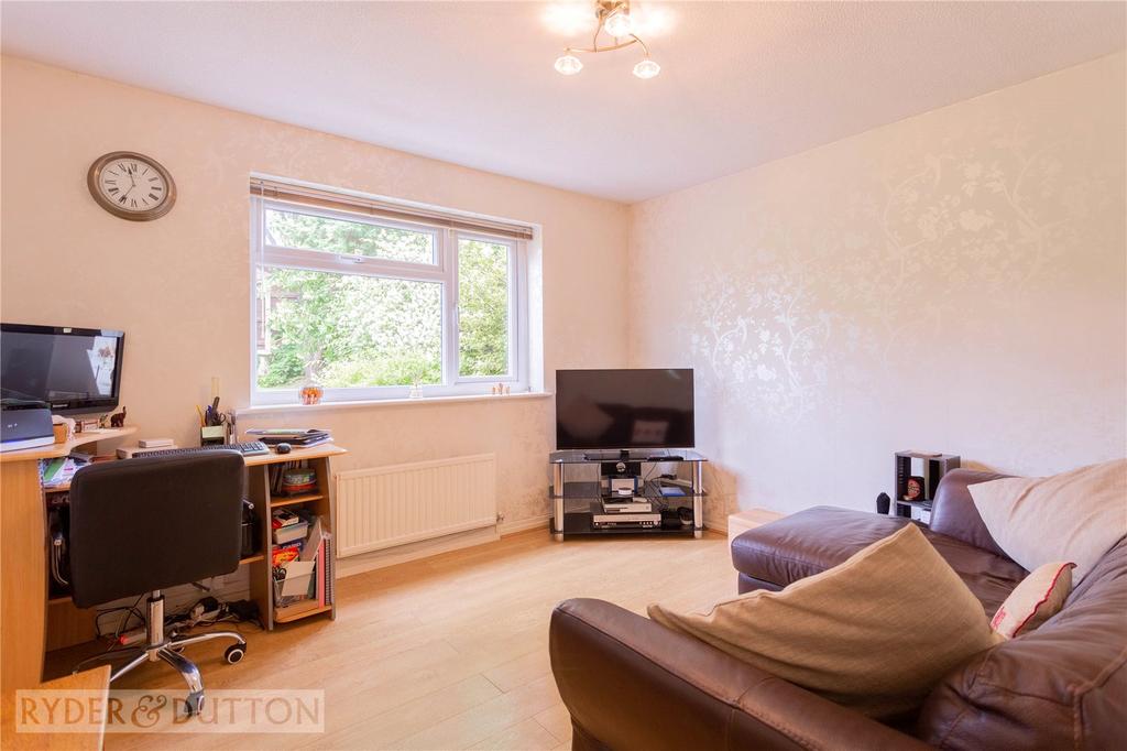 Play Room/Bedroom 4: