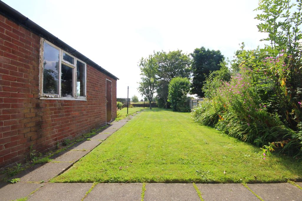 Otterburn Avenue, South Wellfield, Whitley Bay, NE25 9QR 3 bed semi