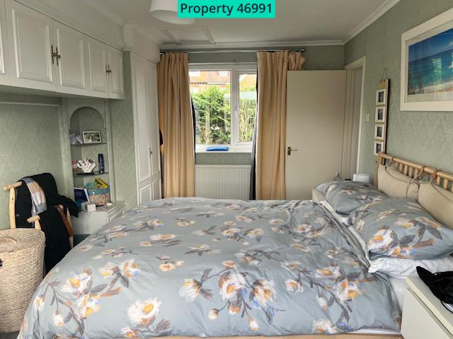 Double bedroom - picture with 6ft bed