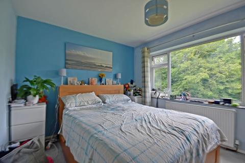 2 bedroom apartment for sale - Bray Court, Plantation Road, Amersham HP6 6JB