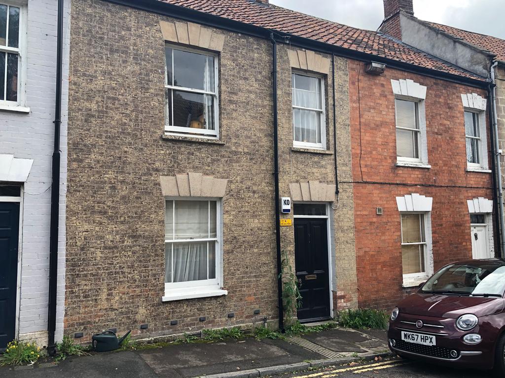 Bove Town, Glastonbury BA6 2 bed character property £1,150 pcm (£265 pw)
