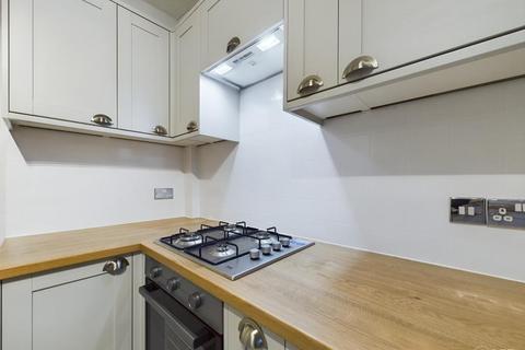 2 bedroom flat to rent, West Savile Terrace, Newington, Edinburgh, EH9