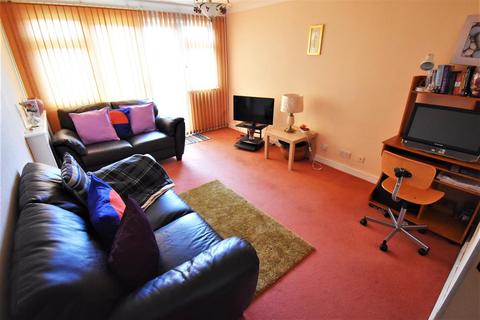 22 Camden Close, Chadwell St Mary, Grays, RM16 4HT
