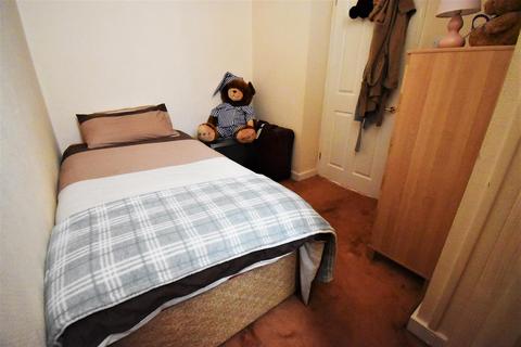 22 Camden Close, Chadwell St Mary, Grays, RM16 4HT