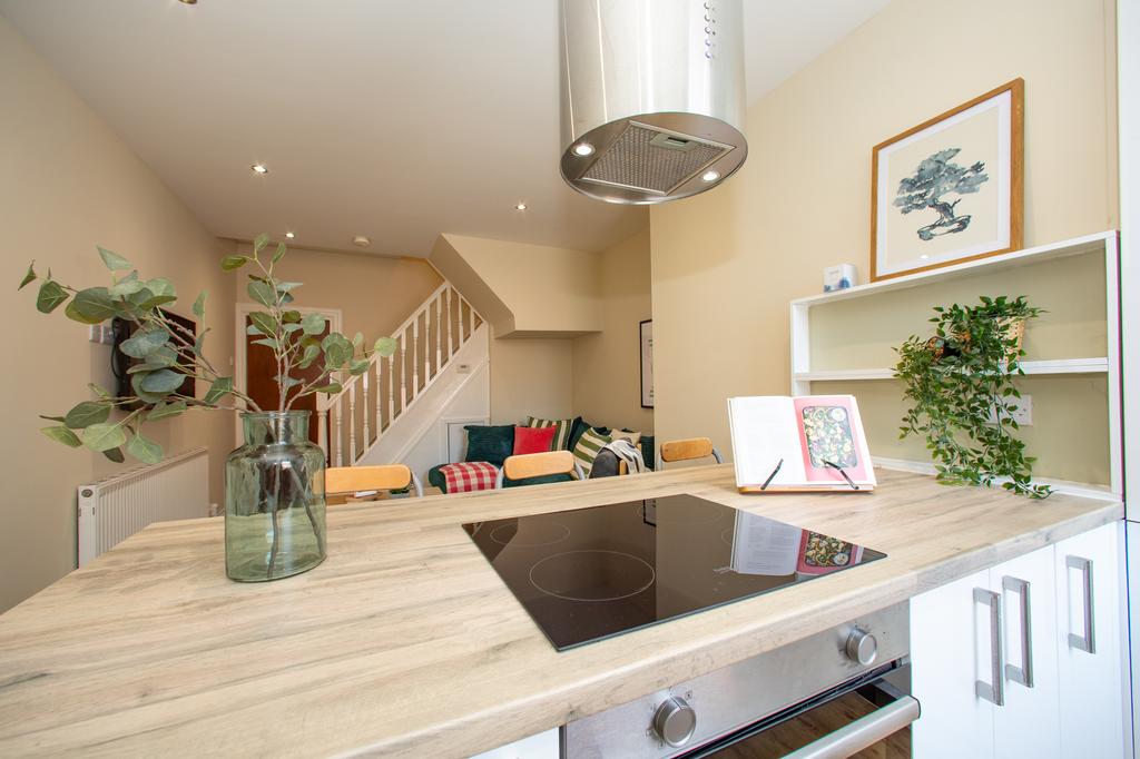 Apartment in Leeds - View 3