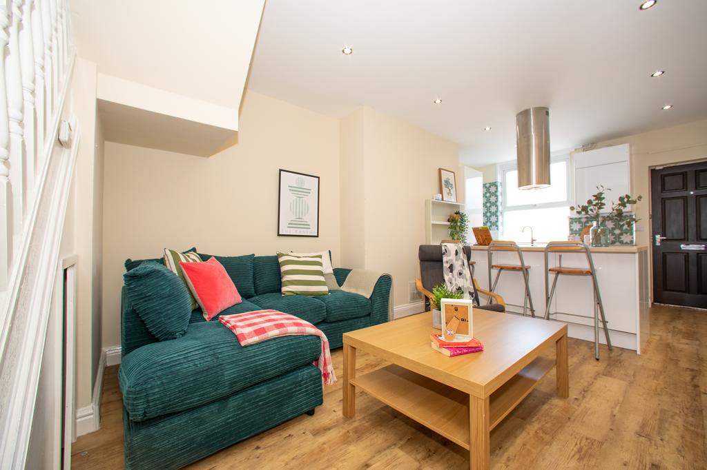 Apartment in Leeds - View 4