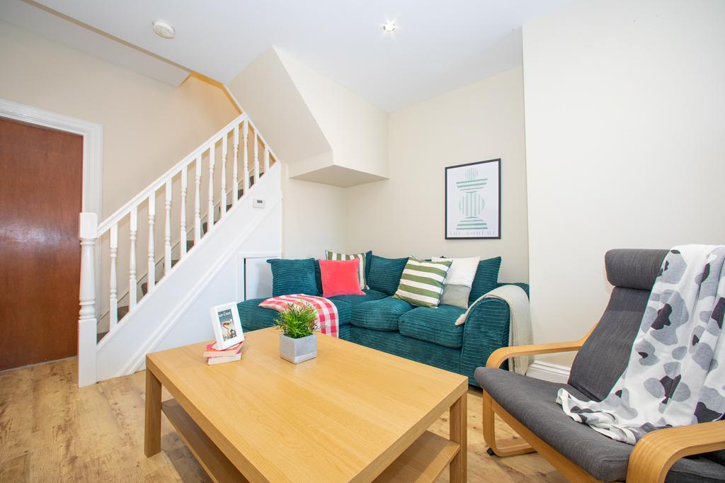 Apartment in Leeds - More