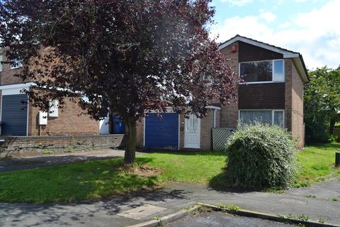 14 Terry Close, Lichfield, WS13 7EJ