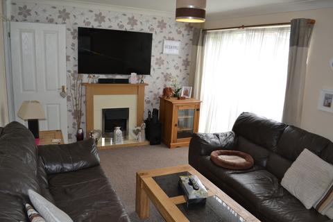14 Terry Close, Lichfield, WS13 7EJ