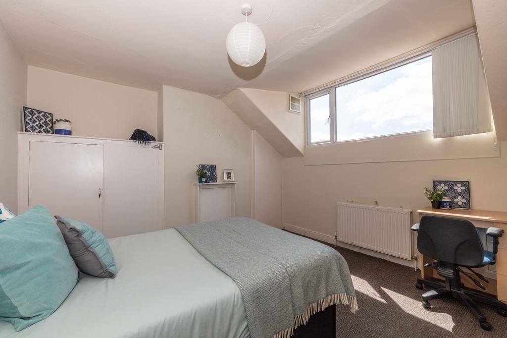 House in Leeds - View 4