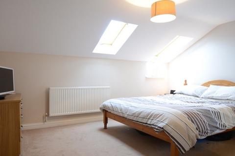 2 bedroom apartment for sale, Queenstone Mews, 42 Queens Road, Farnborough , Hampshire, gu14