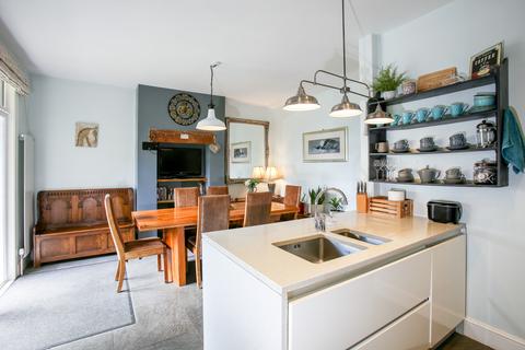 9 Noel Road, London, W3 0JD