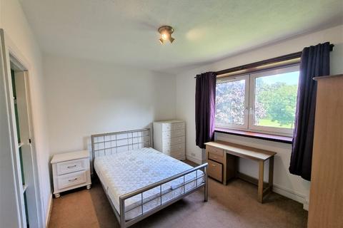 3 bedroom flat to rent, Willowbank Road, City Centre, Aberdeen, AB11