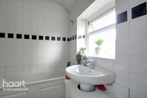 55 Linton Avenue, Borehamwood, WD6 4RB