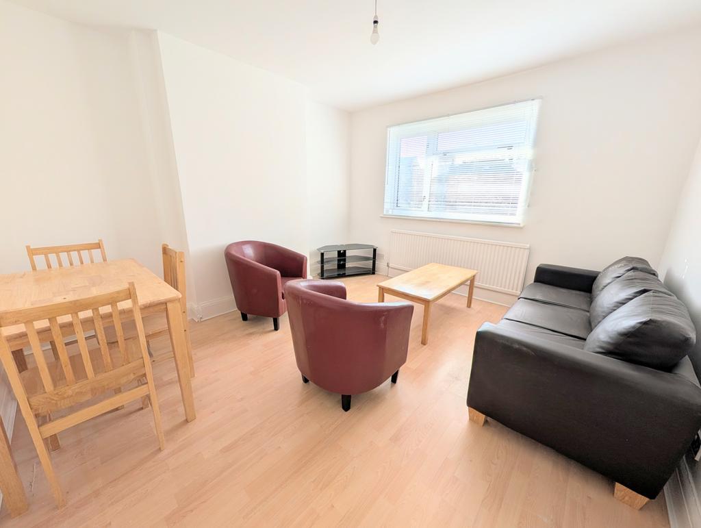 1 Bedroom Flat