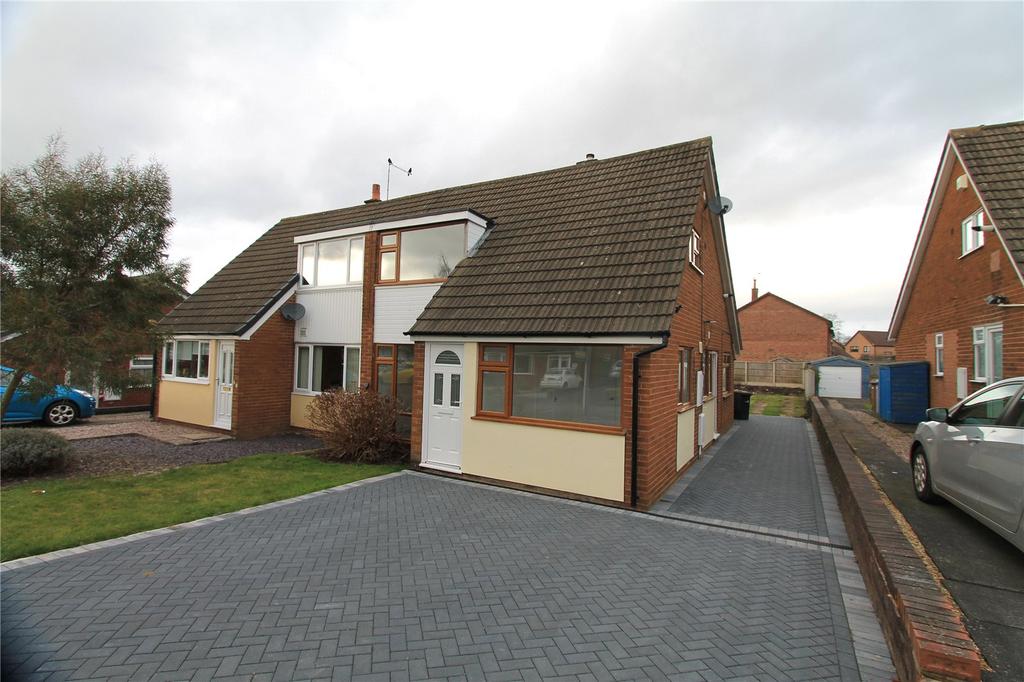 Mount Close, Nantwich, CW5 4 bed semidetached house £245,000