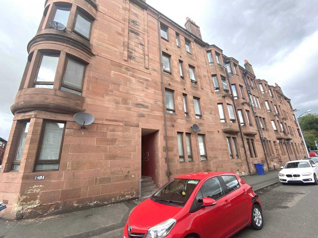 Wilson Street, Renfrew 1 bed flat £525 pcm (£121 pw)