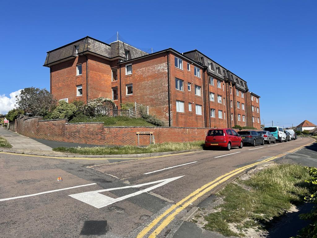 Homeridge House, Longridge Avenue... 1 bed flat £89,950