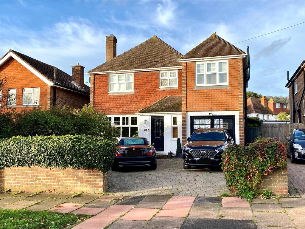 Macmillan Drive, Old Town, Eastbourne, BN21 4 bed detached house £670,000