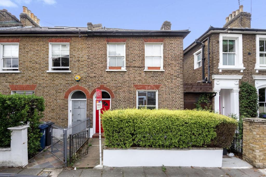 Mill Hill Road, Acton 2 bed flat £595,000