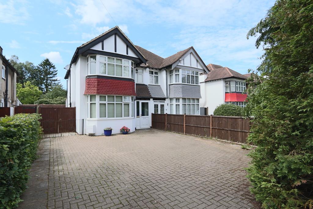 Coulsdon Road, Old Coulsdon 3 bed semidetached house £600,000