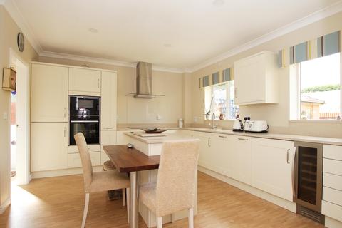 75 Clos Brenin, Brynsadler, Pontyclun, CF72 9GA