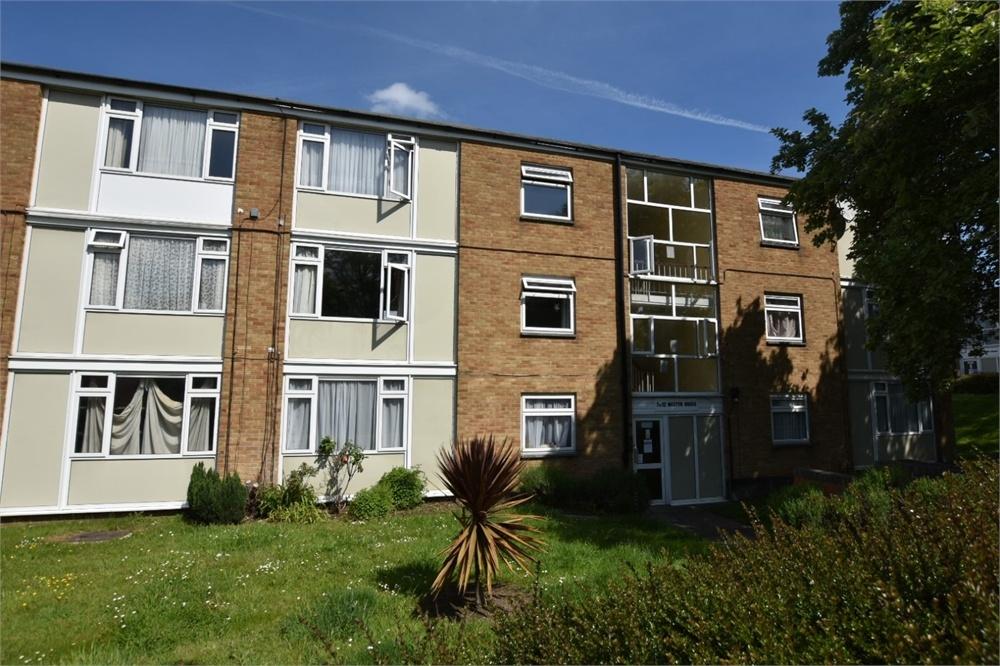 Mostyn House, Merryhill Road... 1 bed flat £850 pcm (£196 pw)