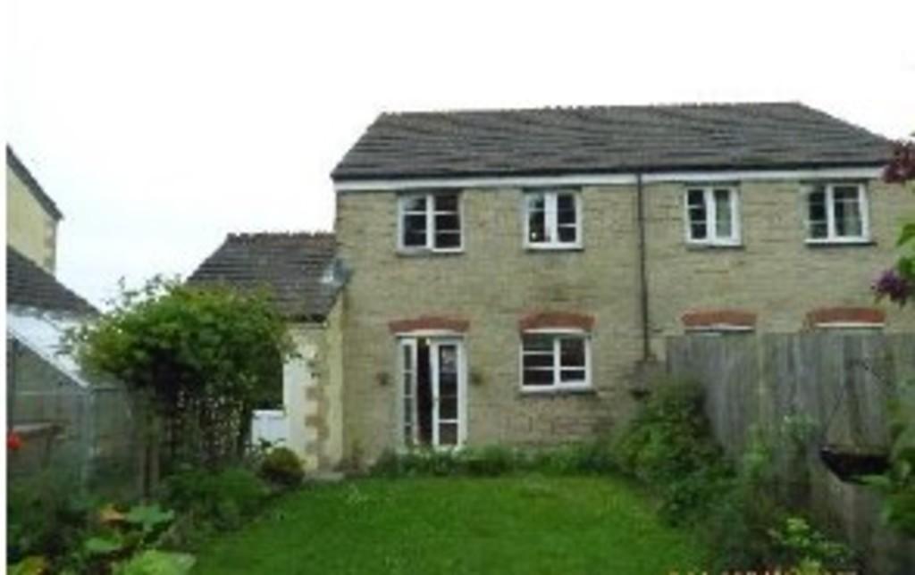 Kelly Bray, Callington 3 bed detached house £795 pcm (£183 pw)