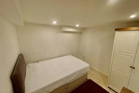 1 bedroom flat to rent, Dunera, West End, Marazion
