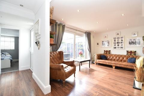 219 Archer Road, Stevenage, SG1 5HE