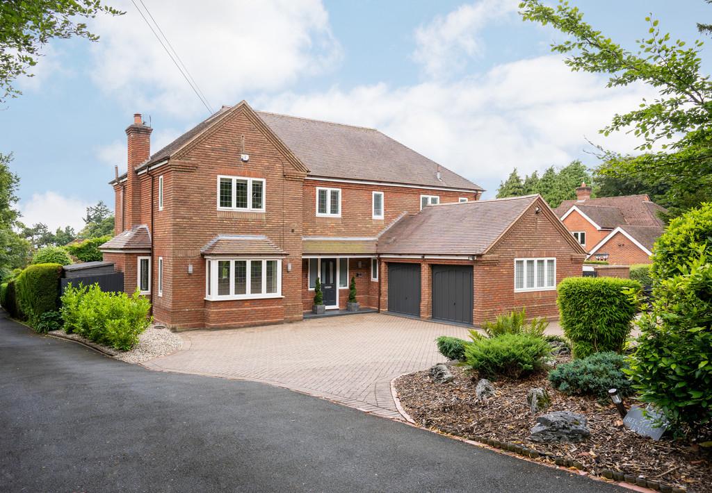 Plymouth Road, Barnt Green, B45 8JF 4 bed detached house £995,000