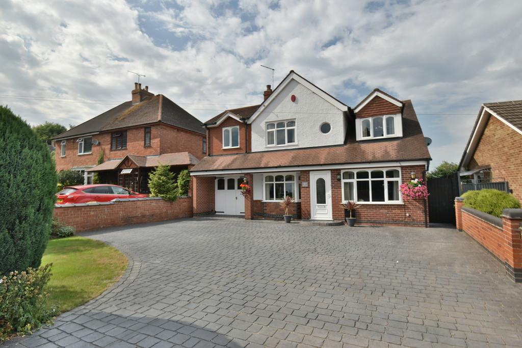 Station Road, BartonunderNeedwood 4 bed detached house £589,950
