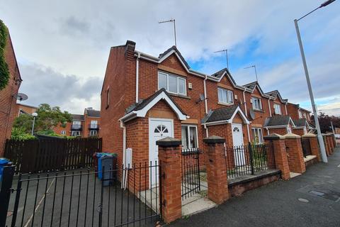 2 bedroom semi-detached house to rent, Ancroft St, Hulme, Manchester.  M15 5JW