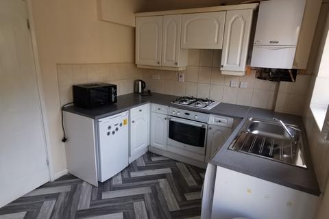 2 bedroom semi-detached house to rent, Ancroft St, Hulme, Manchester.  M15 5JW