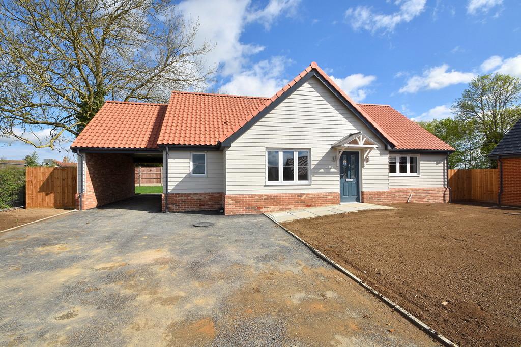 Brettenham Road, Buxhall, Stowmarket... 3 bed detached bungalow £395,000