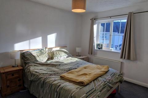 3 bedroom terraced house to rent, Knights Mead, Chudleigh-Knighton