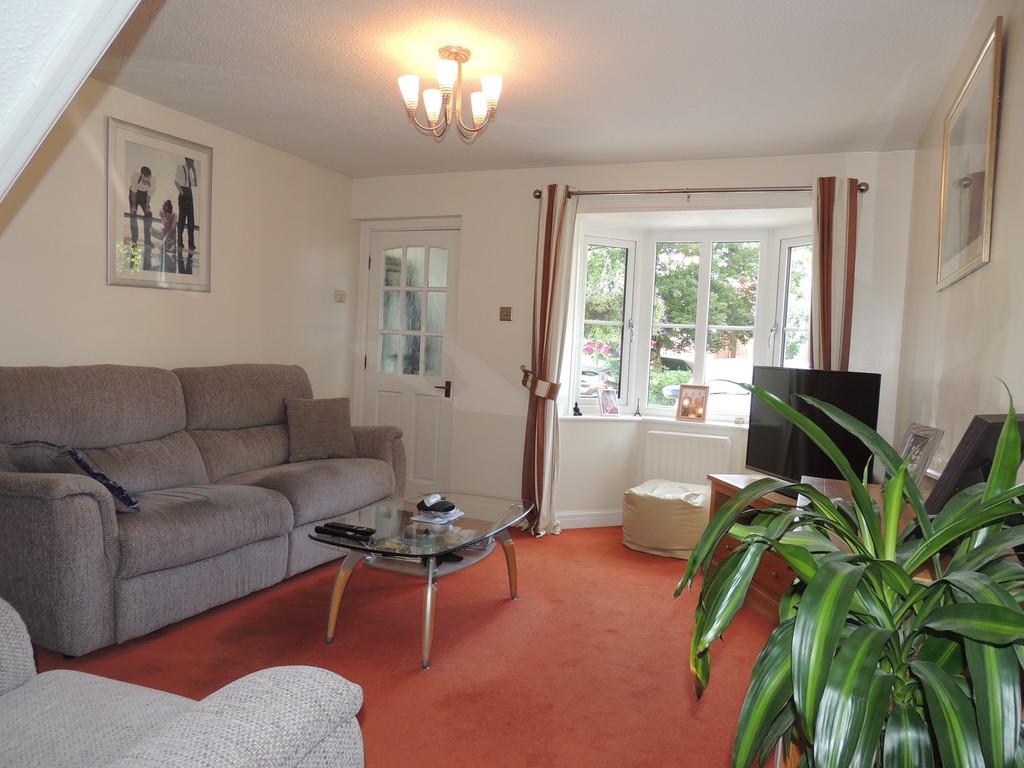 Beechfield Drive, Middlewich 2 bed semidetached house £165,000